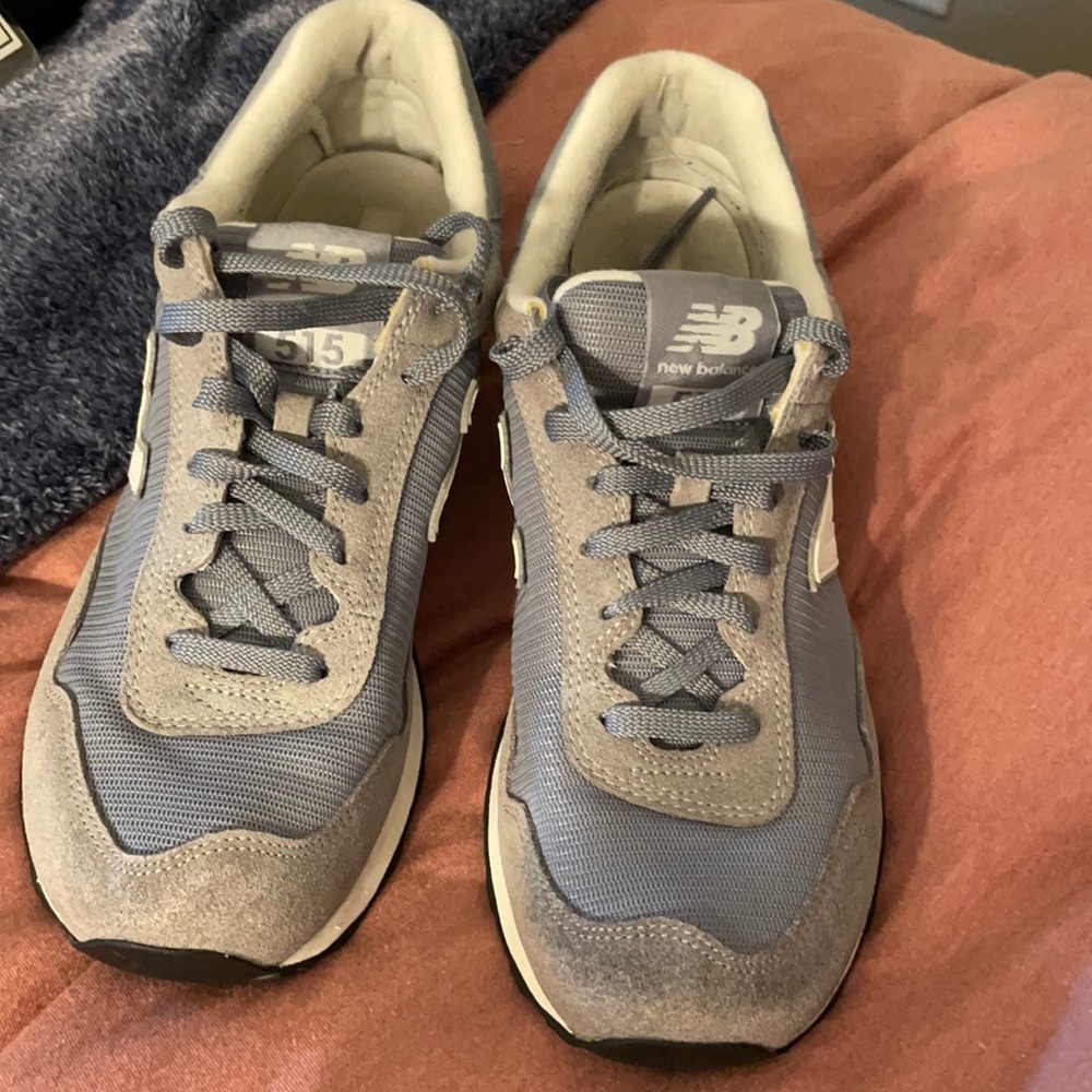 New Balance Tennis Shoes